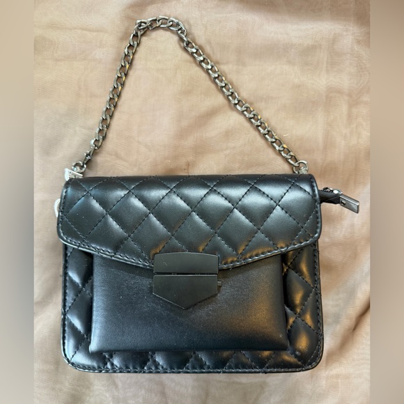 Handbags - NWOT Elegant Black Quilted Women's Bag